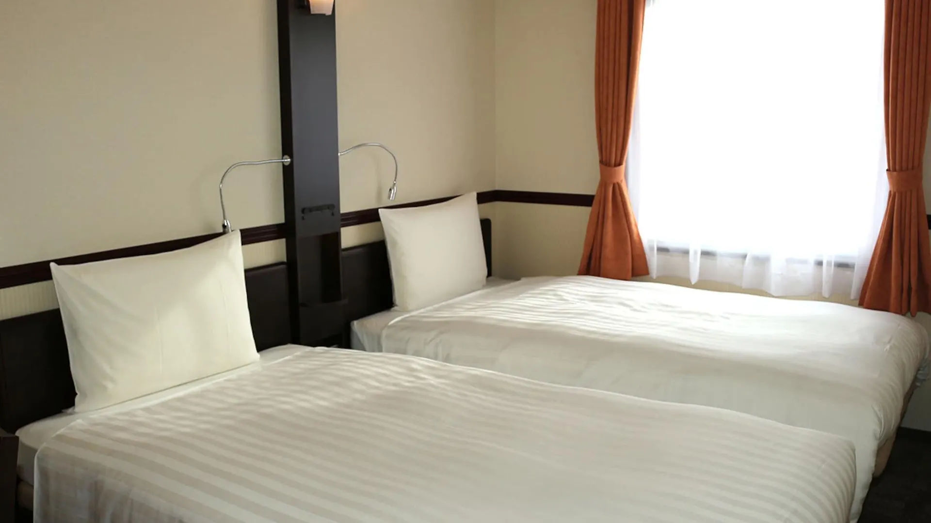 Toyoko Inn Osaka Umeda Nakatsu No.2 Hotel