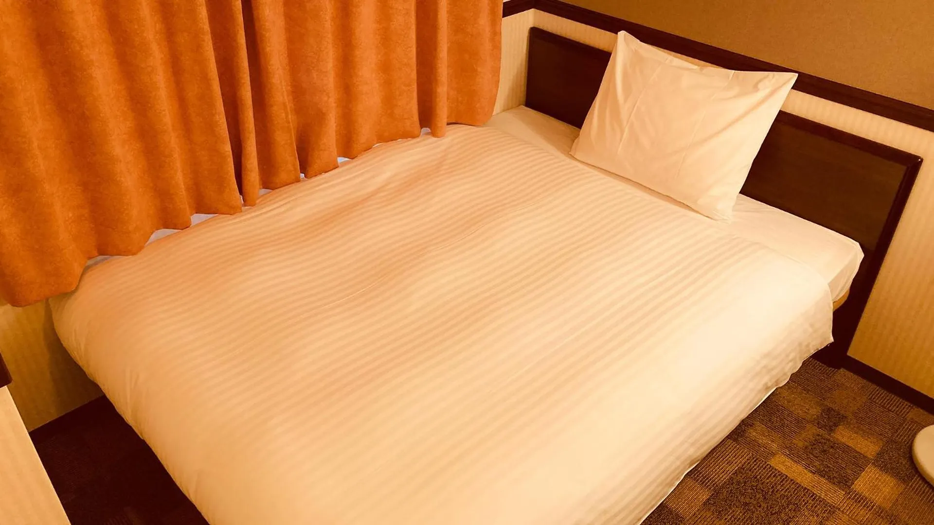 Toyoko Inn Osaka Umeda Nakatsu No.2 3*,  Japón